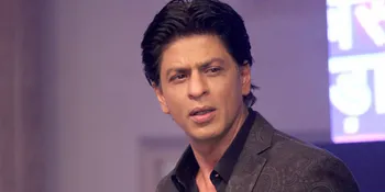 Ayah Mertua Meninggal Dunia, Shahrukh Khan Tak Sanggup Tahan Duka