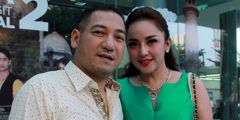 Ayah Regina Pastikan Pernikahan Putrinya Bukan Settingan