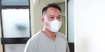 Ayahnya Meninggal Dunia, Vicky Prasetyo Bikin Video Perpisahan Sambil Nangis