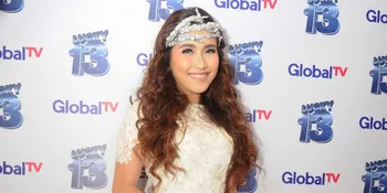 Ayu Ting Ting Pamer Senyum di Ultah MNC