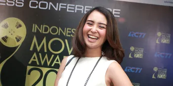 Ayushita Bangga Disejajarkan Atiqah Hasiholan