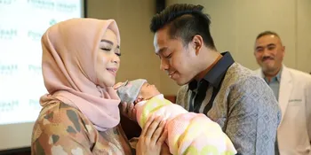 Baby Adreena, Anak Sheza Idris Yang Made in America