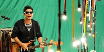 Baim Sibuk Jadi Bapak Rumah Tangga