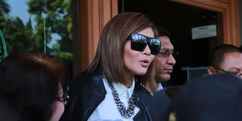 Bak Korek Luka Lama, Denada Berat Ungkap Alasan Bercerai