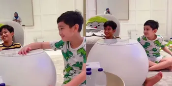 Bak Punya Geng, Ini 8 Potret Rafathar Anak Raffi Ahmad Main Bareng Anak-Anak Komplek Andara