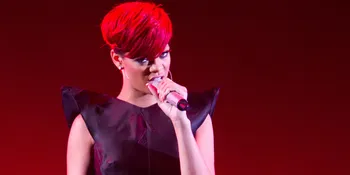 Balikan Dengan Drake, Rihanna Diperlakukan Seperti Ratu