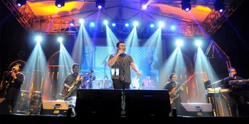 Bangun Karir Musik di Indonesia, Tulus Mulai Dari Gigs Kecil