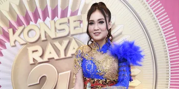 Bangun Tidur Sampai Bad Hair Day, Nella Kharisma Cantik Alami