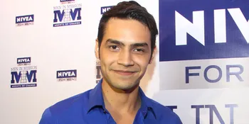 Bantah Mualaf, Diduga Jonas Rivanno Dapat Tekanan