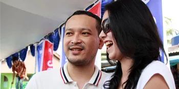 Banyu Biru Berikan Kado Maroon 5 dan Katy Perry Untuk Pevita