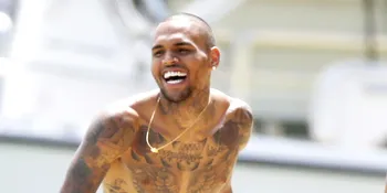 Baru Bebas, Chris Brown Diminta Jalani Rehabilitasi Lagi