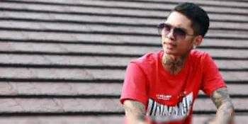 Baru Jadian Dengan Kathy Indera, Young Lex Ngaku Tak Ada Proses Nembak
