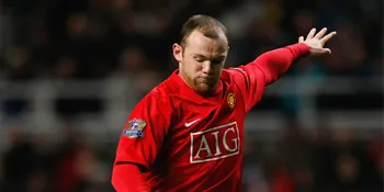 Baru Tiga Tahun, Putra Wayne Rooney Sudah Pandai Asuh Bayi