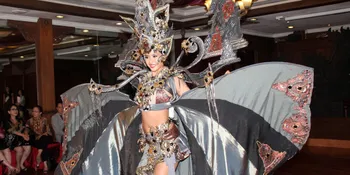 Bawa Harum Nama Indonesia, Siapa Sih Di Balik Costume Elvira?