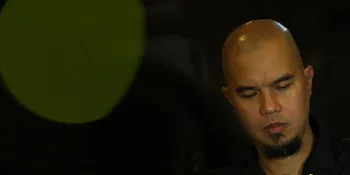 Bawakan Lagu Legendaris KLA Project, Ahmad Dhani Sukses 'Galau'