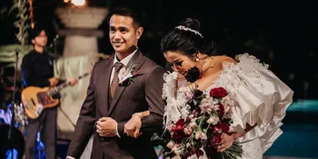 Beda 17 Tahun, Ajun Perwira Mengaku Tak Bisa Imbangi Jennifer Ipel di Atas Ranjang