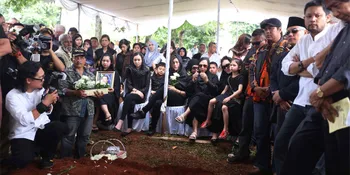 Beda Keyakinan 42 Tahun, Rinto Harahap - Lily Saling Menghormati