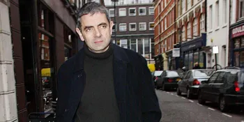 Begini Cara Rowan Atkinson Berkencan Dengan Pacar Barunya