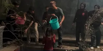 Begini Totalitasnya Keisya Levronka di Film PAMALI: TUMBAL, Berujung Kaki Penuh Koyo