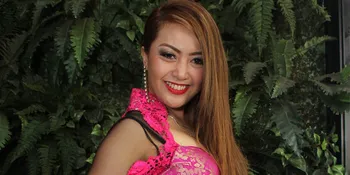 Beli Nasi Goreng, Cinta Ratu Nansya Kesurupan di Depan Apartemen