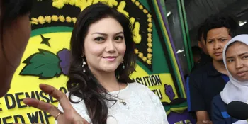 Bella Saphira Hobi Koleksi Kain Tradisional Indonesia