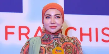 Bella Shofie Kembali Raih Penghargaan Bussiness Woman of the Year IFBC 2022