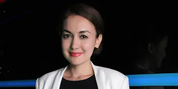 Belum Juga Hamil, Rianti Cartwright Berani Ambil Stripping