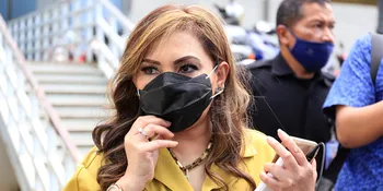 Belum Siap Mental, Pemeriksaan Anak Nia Daniaty Ditunda Pekan Depan