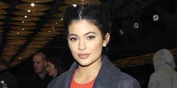 Benarkah Sahabat Kris Jenner Konfirmasi Kehamilan Kylie?