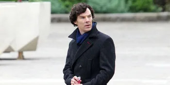 Benedict Cumberbatch Tak Ingin Lepaskan Peran Sherlock Holmes