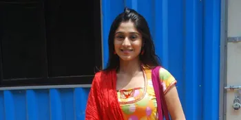 Berada di Jakarta, Soumya Seth Mulai Belajar Bahasa Indonesia