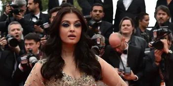 Berbaur Santai, Aishwarya Ajak Aaradhya Jalan di Taman London