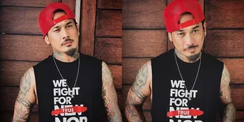 Beredar Foto Jerinx SID di Dalam Tahanan, Pakai Kaos 'Bali Tolak Rapid' dan Tertunduk Lemas Tangan Diborgol