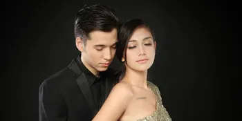 Beredar Foto Undangan Pernikahan Stefan William - Celine di Bali