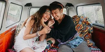 Berenang Bareng Dimas Anggara, Nadine Chandrawinata Tulis Kalimat Romantis