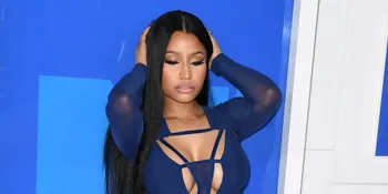 Berendam Bareng, Ujung Kaki Nicki Minaj Dicium Pacar