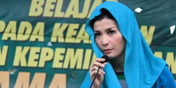 Berhijab, Arzetti Bilbina Bikin Suami Bangga