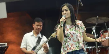 Beri Ijin Anak Pacaran, Iis Dahlia: Kalau Sama Lawan Jenis Mah Boleh