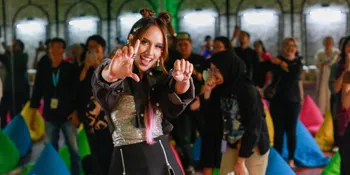Berkolaborasi dengan Musisi Internasional, Cinta Laura Kiehl Telurkan Karya Terbaru Bertajuk 'Loco'
