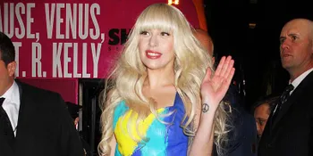 Berkolaborasi, R Kelly 'Iri' Dengan Lady Gaga