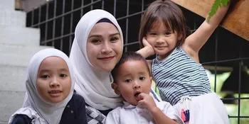 Bermain Air Bersama, Lihat Pose Kala dan Aba Anak Hanung Yang Lucu Abis