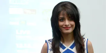 Bermata Kucing, Pooja Sharma Mempesona Bak Ratu Cleopatra