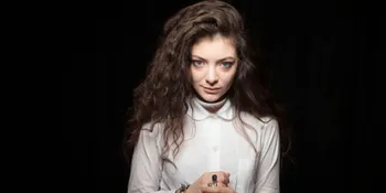 Bernada Rasis, Fans One Direction &#38; Justin Bieber Ejek Lorde