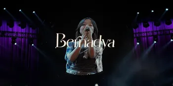 Bernadya Sukses Gelar Showcase 'SEMOGA HANYA DI MIMPI', Tampil Penuh Konsep dan Kejutan