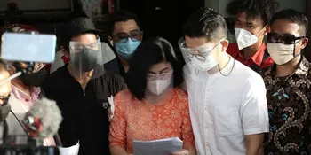 Berseteru, Desiree Tarigan dan Hotma Sitompul Belum Ajukan Perceraian, Damai?