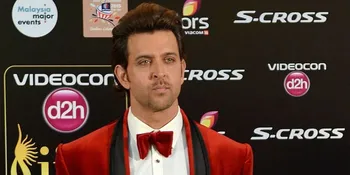 'Bertualang', Hrithik Roshan Ajak Buah Hati Pulang Naik Bajaj