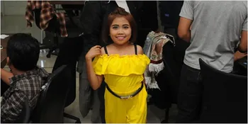 Bertubuh Mungil, Lolly Unyu Koleksi Merk Mewah Kesukaan Syahrini!