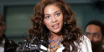 Beyonce Rilis Foto Persiapan Super Bowl 2013