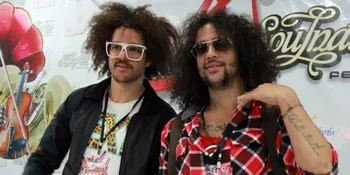 Biasa Keren, Ternyata Penampilan Redfoo LMFAO Bisa Sekacau Ini