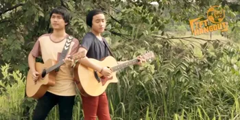 Bikin Adem, Duo Akustik The Finest Tree Cover Lagu The Beatles!